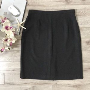 Pencil Skirt 👩🏻‍💻
